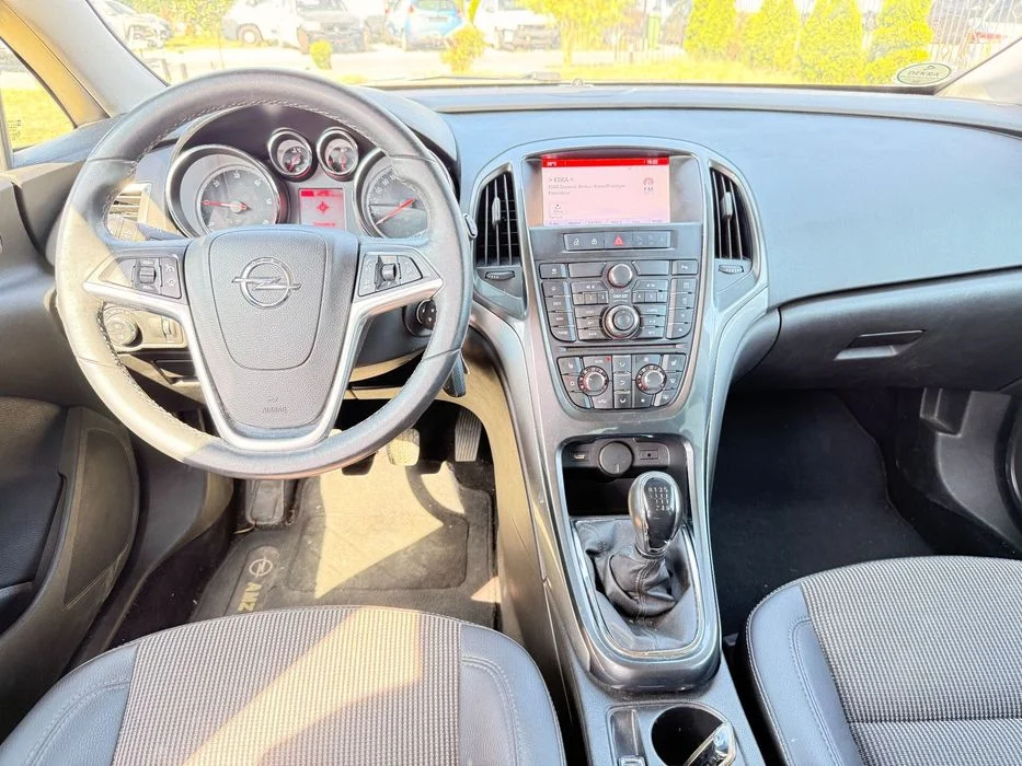 Opel Astra Pierwszy właściciel , serwisowany, bi xenon , nawigacja, parktronik – zdjęcie 5