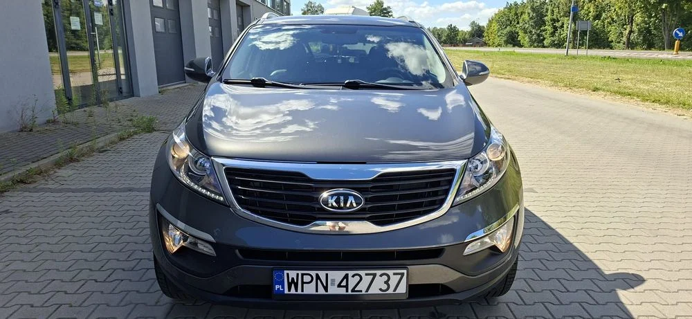 Kia Sportage 2.0b 163KM Serwis Klima Alu Ledy Półskóra Niski Przebieg – zdjęcie 2