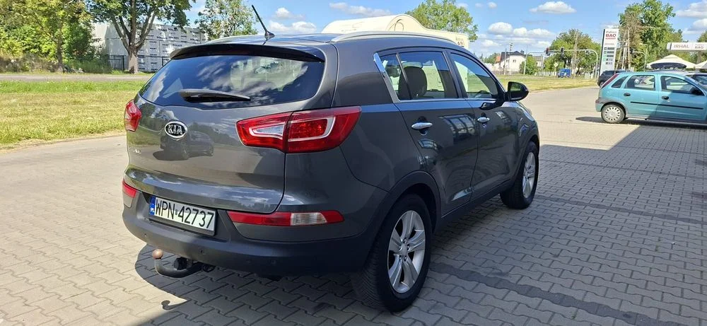 Kia Sportage 2.0b 163KM Serwis Klima Alu Ledy Półskóra Niski Przebieg – zdjęcie 6