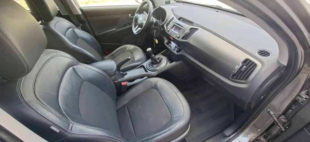 Kia Sportage 2.0b 163KM Serwis Klima Alu Ledy Półskóra Niski Przebieg – zdjęcie 8