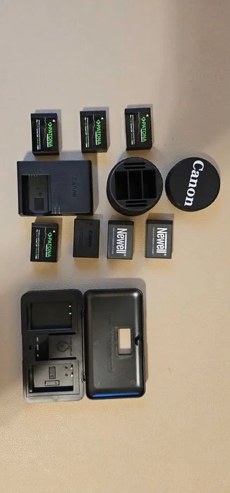 Aparat Canon EOS RP, dwa obiektywy, bogaty zestaw – zdjęcie 7