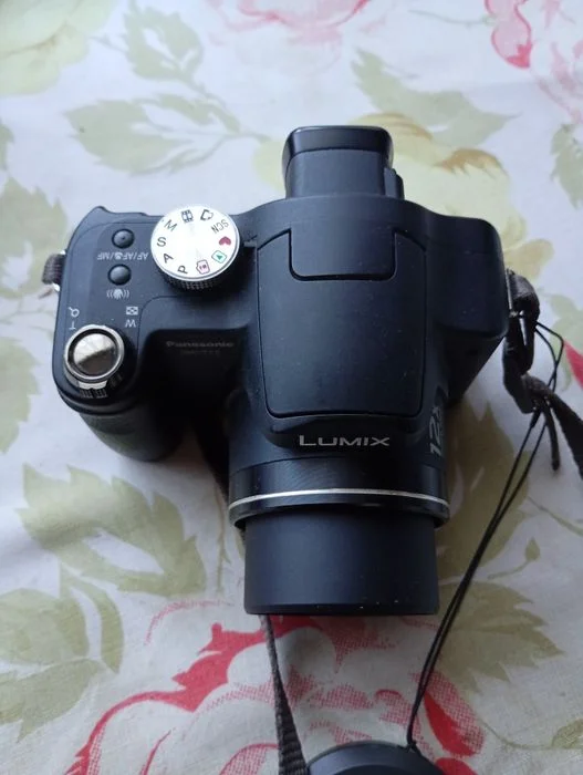 Aparat Lumix DMC-FZ8