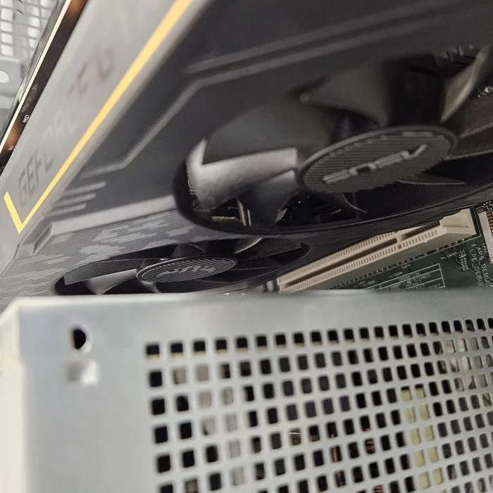 Komputer dell vostro 3670 i5 9th gtx1650 – zdjęcie 7