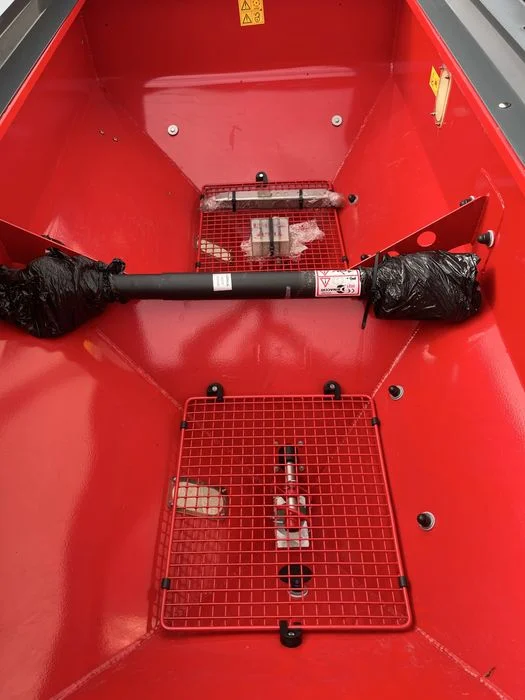 Rozsiewacz Unia MX 1200 ( amazone, kuhn, kverneland) – zdjęcie 4