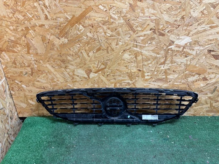 Volvo V40 II Lift R-Design Atrapa ,Grill – zdjęcie 5