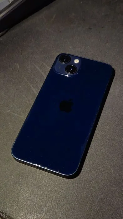 iPhone 13 bardzo dobry stan – zdjęcie 4