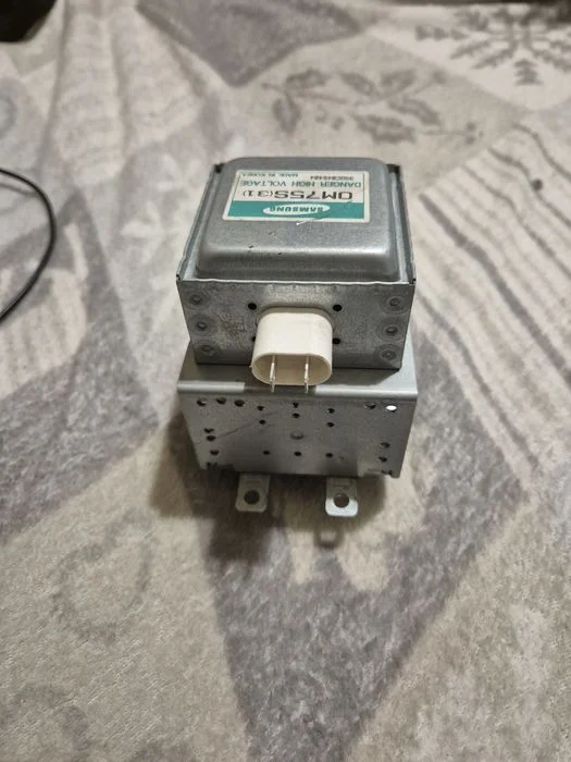 Magnetron z mikrofalówki samsung nie testowany