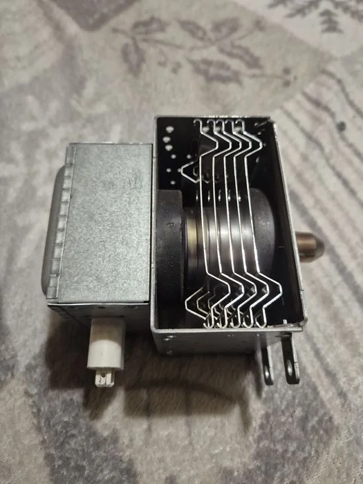 Magnetron z mikrofalówki samsung nie testowany – zdjęcie 4