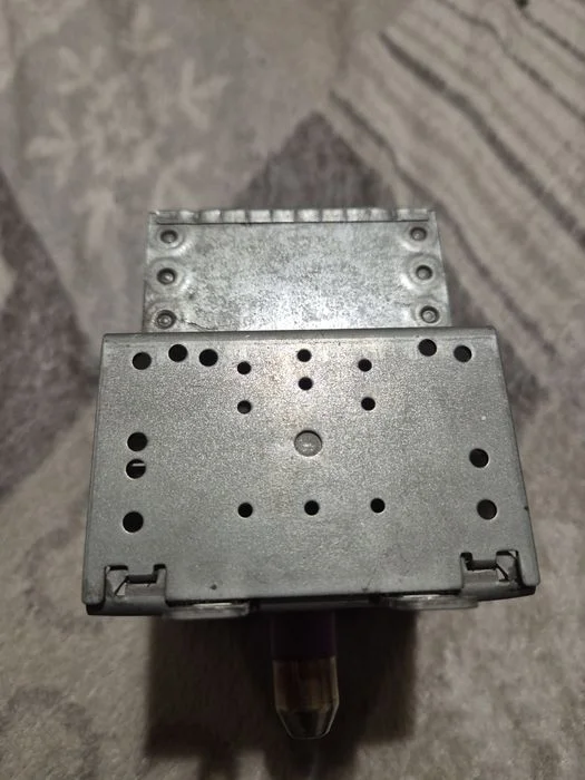 Magnetron z mikrofalówki samsung nie testowany – zdjęcie 2