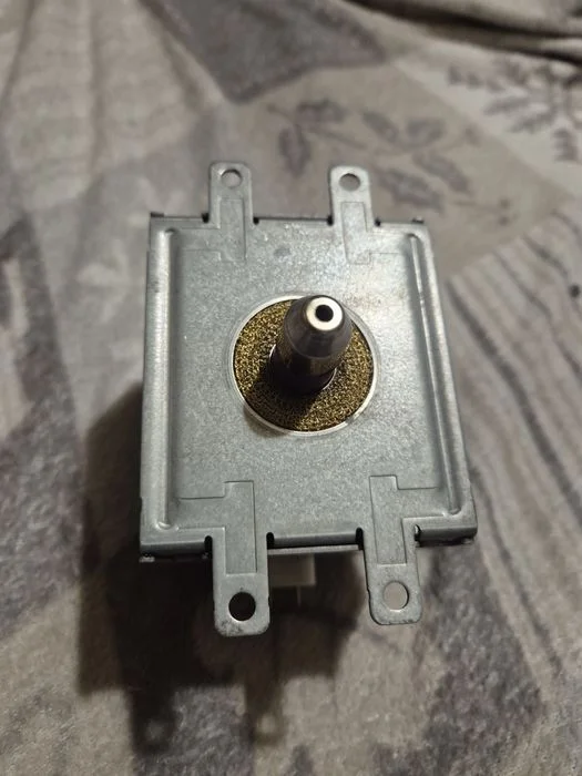 Magnetron z mikrofalówki samsung nie testowany – zdjęcie 3