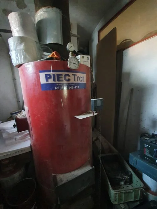 Piec na trociny drewno