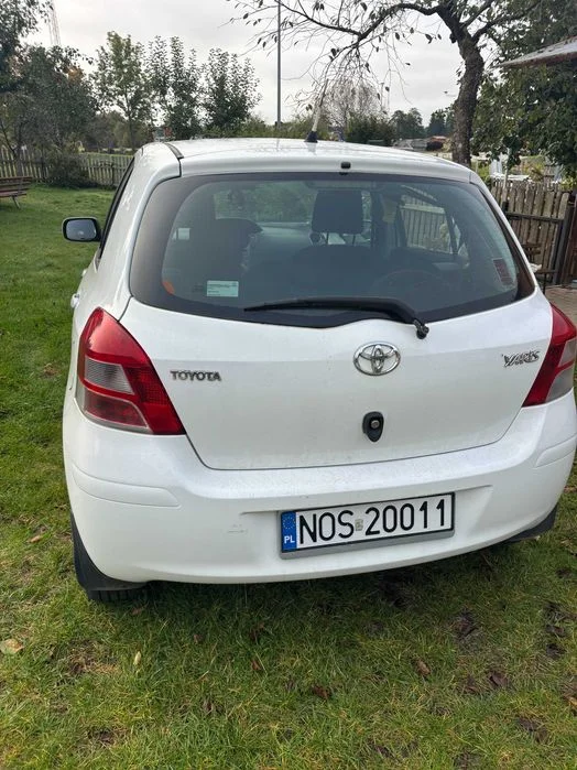 Toyota Yaris mały przebieg – zdjęcie 3