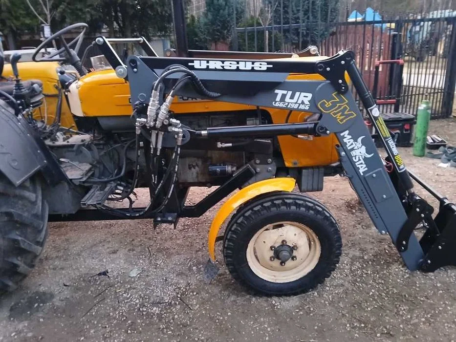 Ładowacz do C 330 c360 mf255 t25 itp