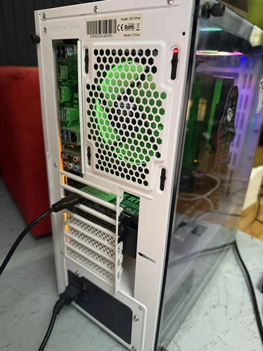 Komputer Gamingowy – RTX 4070 12GB – i7-10700K – 32GB RAM – Win 11 – zdjęcie 3
