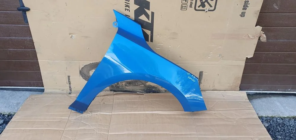 Błotnik prawy przód przedni prawy Ford Focus MK4 ST J4
