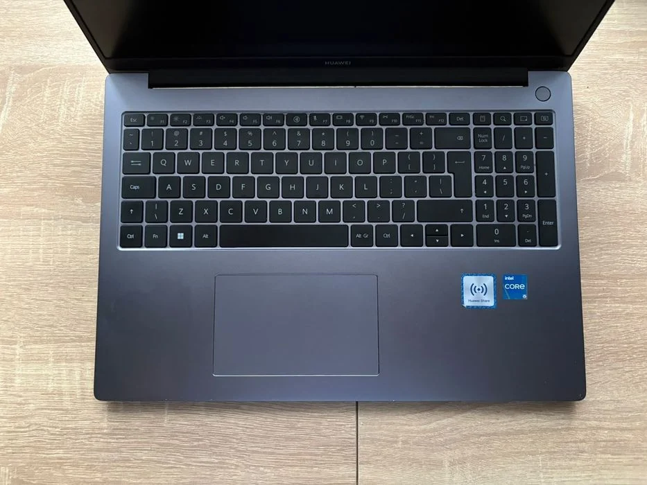 Huawei MateBook D16 (i5-12450H, 16GB RAM, 512GB SSD) – bardzo dobry stan – zdjęcie 3