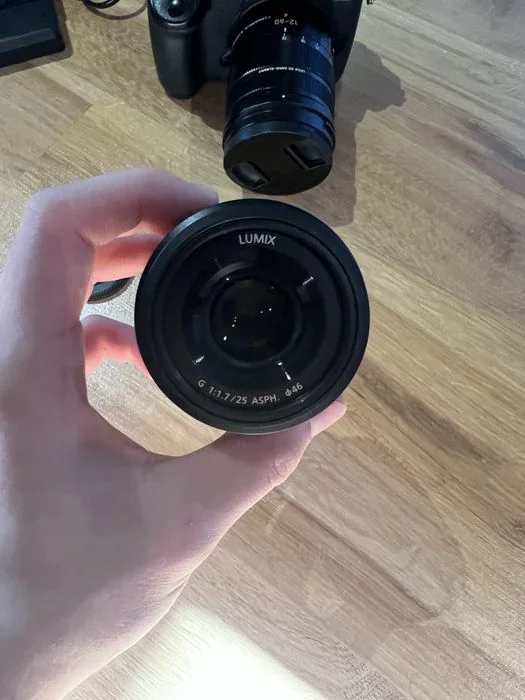 Panasonic Lumix GH5 + Leica 12-60 f/2.8-4 + 25 mm f/1.7 – V-Log – 3 baterie – zdjęcie 5