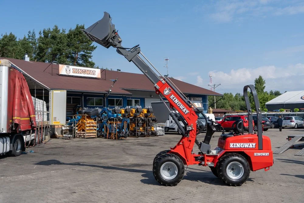 Ładowarka teleskopowa KUBOTA silnik zasięg 3,5 m udźwig 800 kg osprzęt