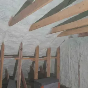 Izolacja natryskowa pianką Gorzów Wlkp.ocieplanie poddaszy pianką PUR