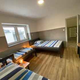 Pokoje NOCLEGI Zielona Gòra z łazienkami