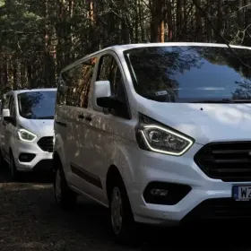 Wynajem nowych i komfortowych busów 9-osobowych Ford Transit2