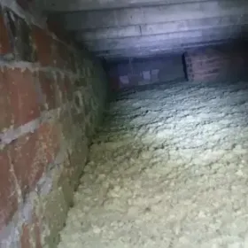 Ocieplenie dachu granulat wełny celulozy styropianu wdmuchiwanie