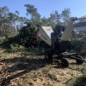 Usługi rębakiem, rozdrabnianie gałęzi, drzew, wycinka, wynajem rębaka
