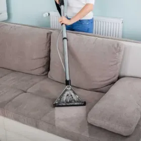 Pranie dywanów/czyszczenie tapicerki meblowej/mycie witryn sklepowych