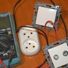 Elektryk - instalacje elektryczne naprawa i montaż