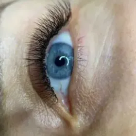 Rzęsy przedłużanie i zagęszczanie