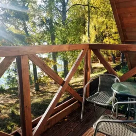 Domek nad jeziorem Korzybie sauna balia jacuzzi