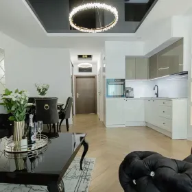 Aquarius Residencie Apartament z widokiem na jezioro . Czynny cały rok